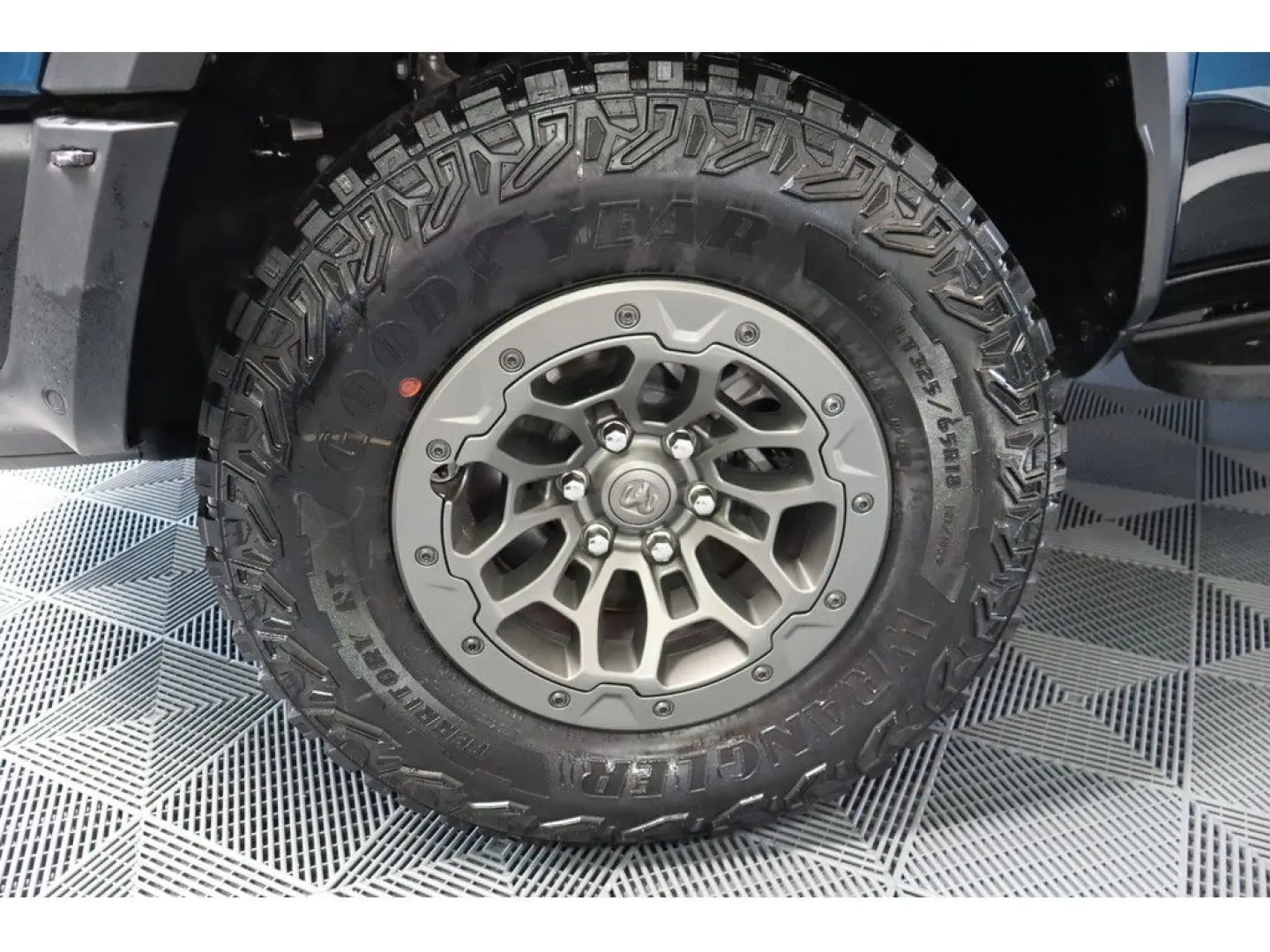 RAM 1500 TRX 6.2L V8 Retrax, Rambar, Final Editi