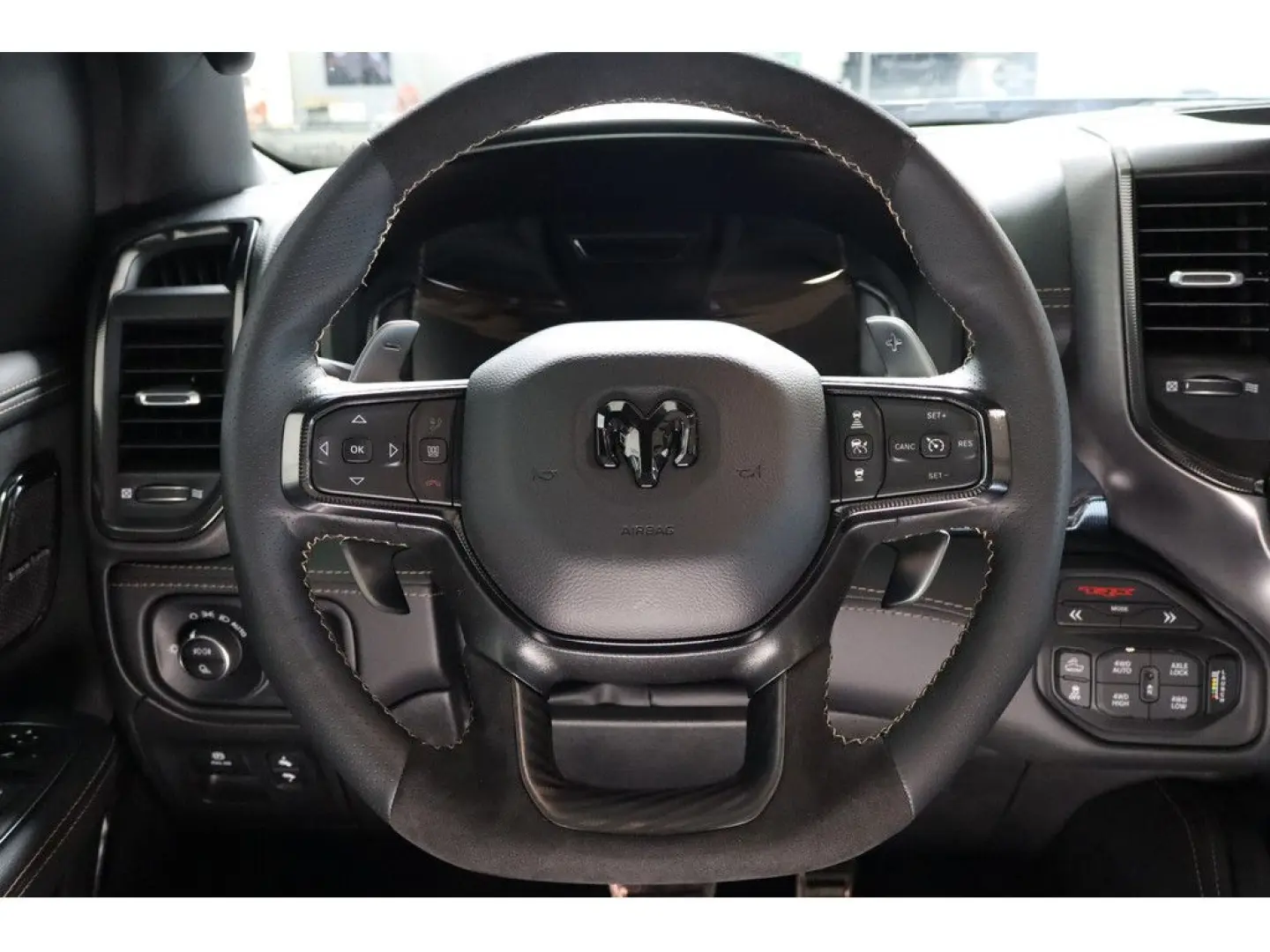 RAM 1500 TRX 6.2L V8 Retrax, Rambar, Final Editi