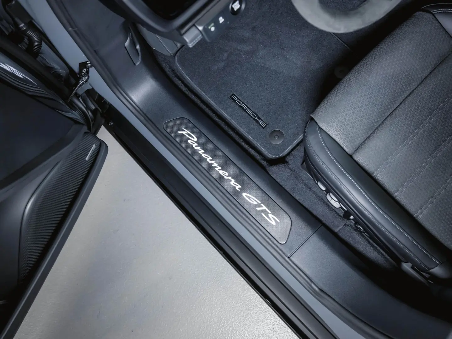 Panamera GTS Panoramadach Sport Chrono