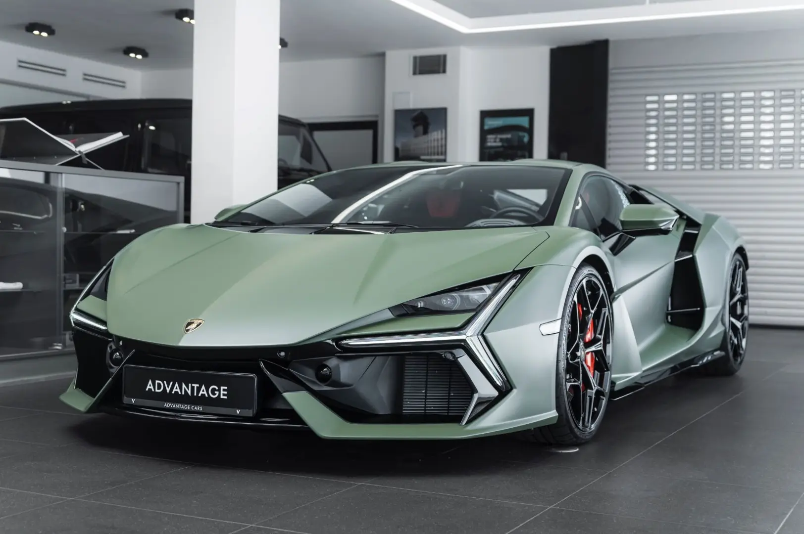 Revuelto 6.5 V12/LED/CarPlay