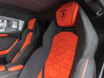 Revuelto 6.5 V12/LED/CarPlay