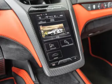Revuelto 6.5 V12/LED/CarPlay
