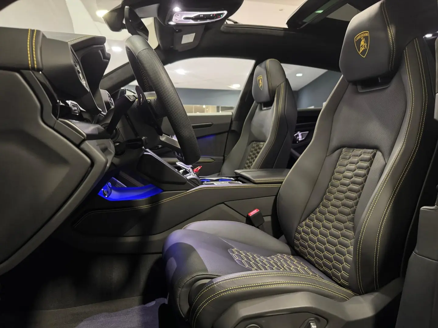 Lamborghini Urus S*StylePack*3D-B&O*23ZOLL*PANO*SOFT