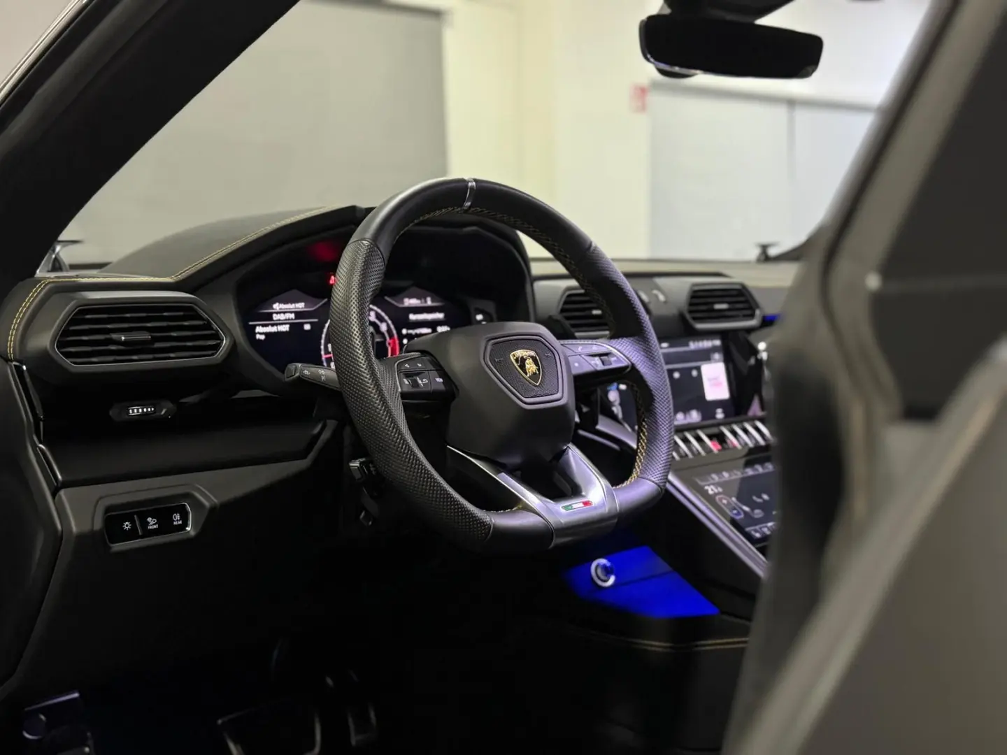 Lamborghini Urus S*StylePack*3D-B&O*23ZOLL*PANO*SOFT