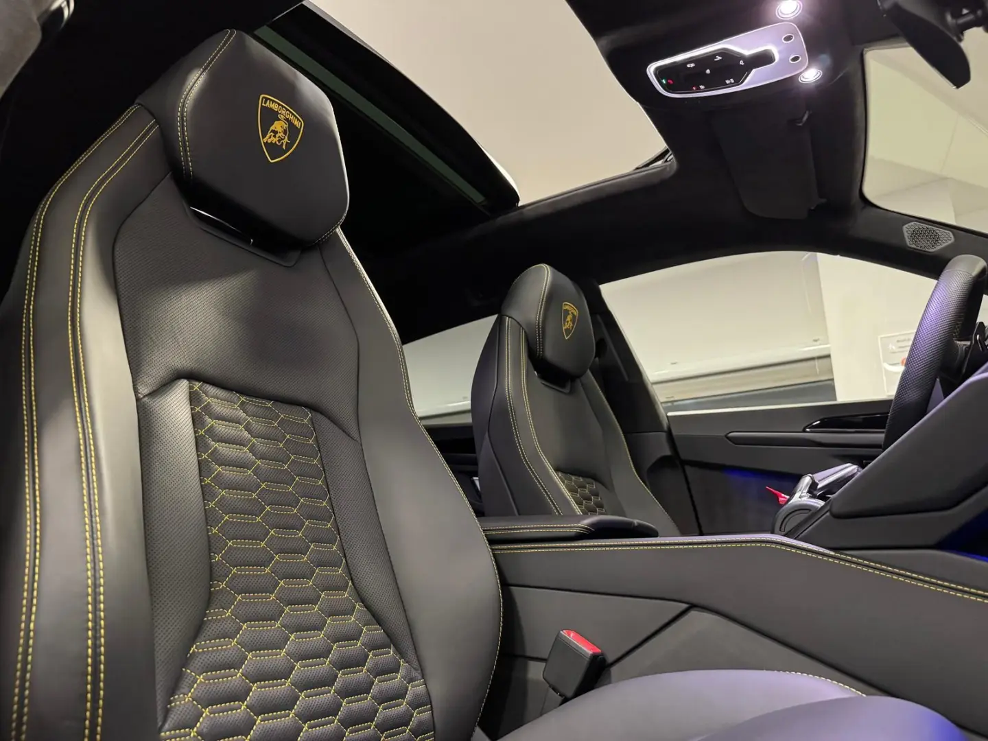 Lamborghini Urus S*StylePack*3D-B&O*23ZOLL*PANO*SOFT
