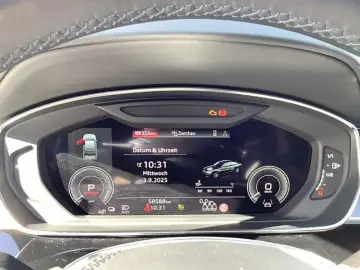 Audi A8 60TFSIe quattro S-line Matrix LED