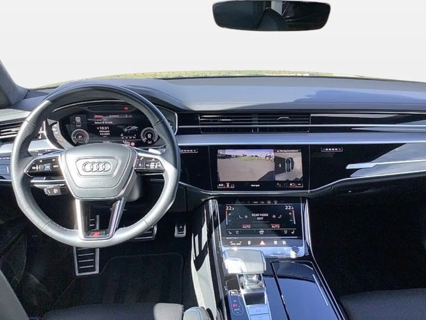 Audi A8 60TFSIe quattro S-line Matrix LED