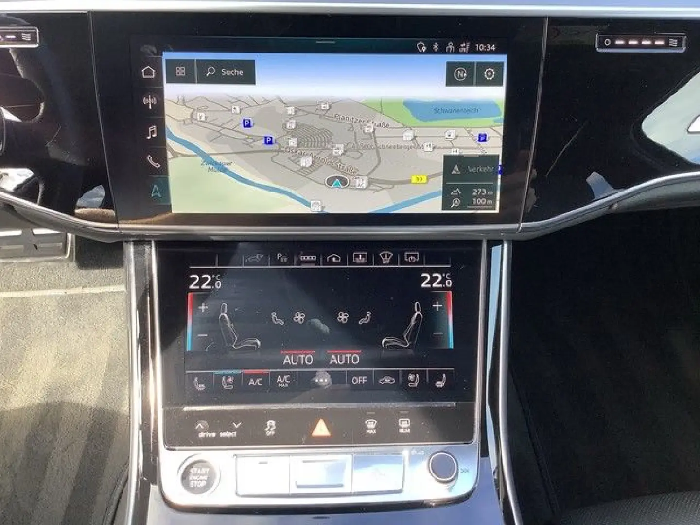 Audi A8 60TFSIe quattro S-line Matrix LED