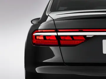 Audi A8 60 TFSIe quattro S Line HuD*Pano*air*