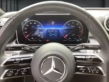 CLE 200 +AMG+MBUX++PANO+360°+AHK+HuD+DISTRONIC
