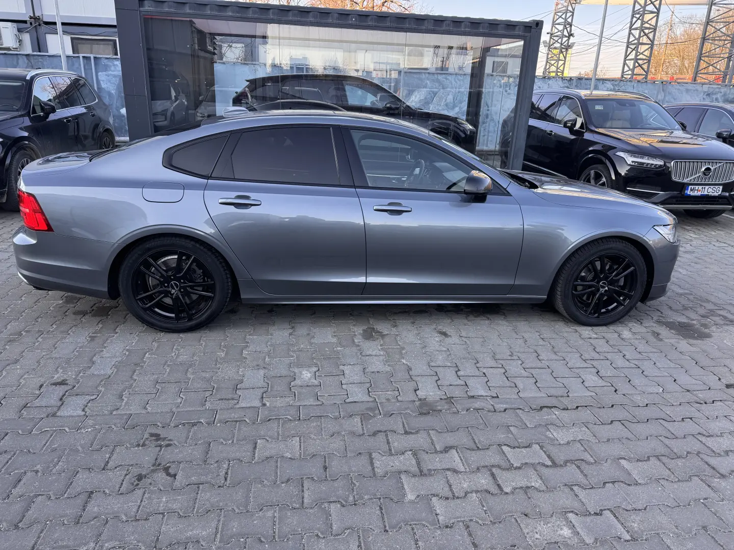 Volvo S90