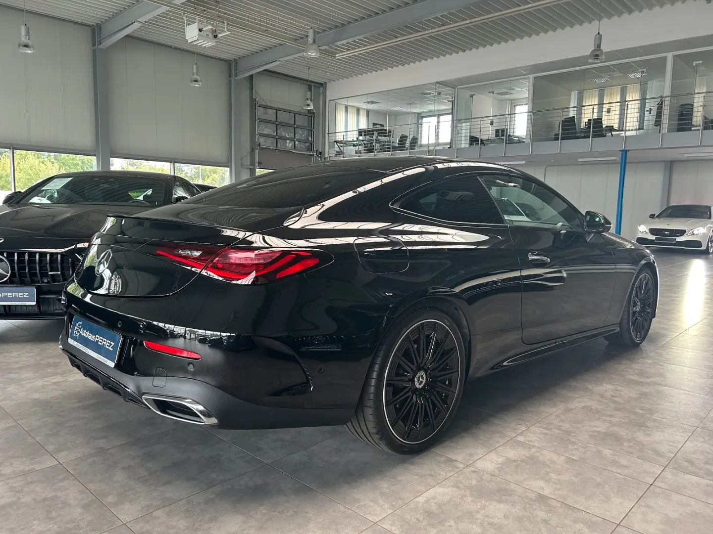 CLE 200 Coupe AMG Line PANORAMA-360°-BURMESTER