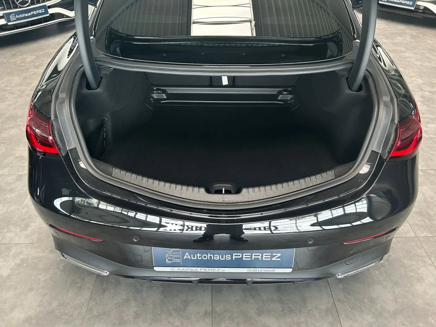 CLE 200 Coupe AMG Line PANORAMA-360°-BURMESTER