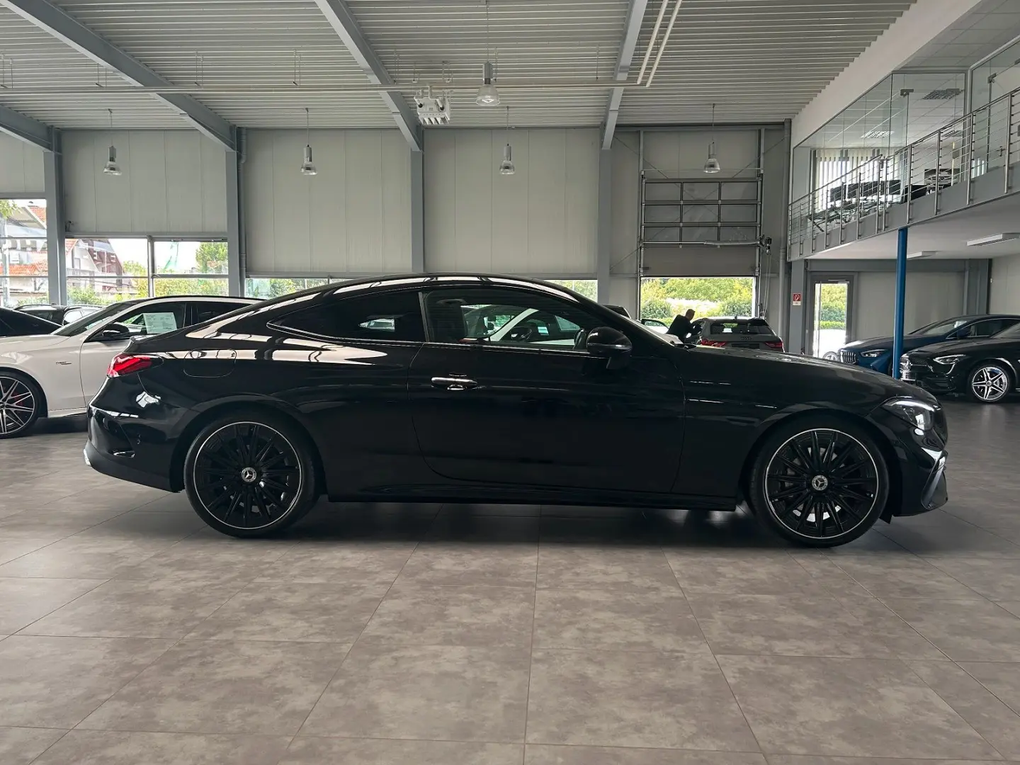 CLE 200 Coupe AMG Line PANORAMA-360°-BURMESTER