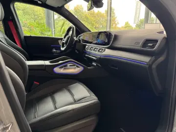 GLE 53 AMG e 4M NIGHT+Massage+AHK+Pano+22''+360