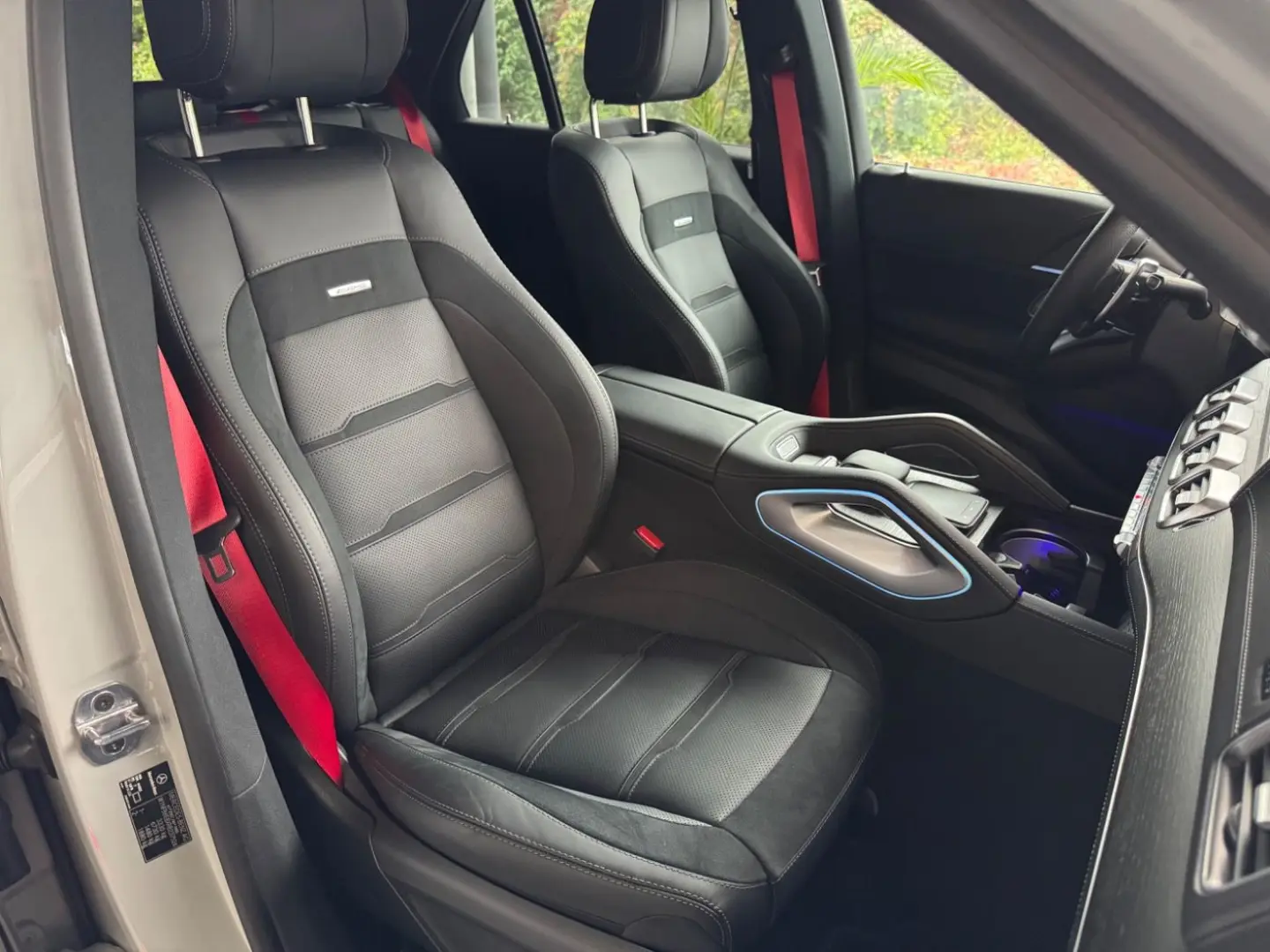 GLE 53 AMG e 4M NIGHT+Massage+AHK+Pano+22''+360