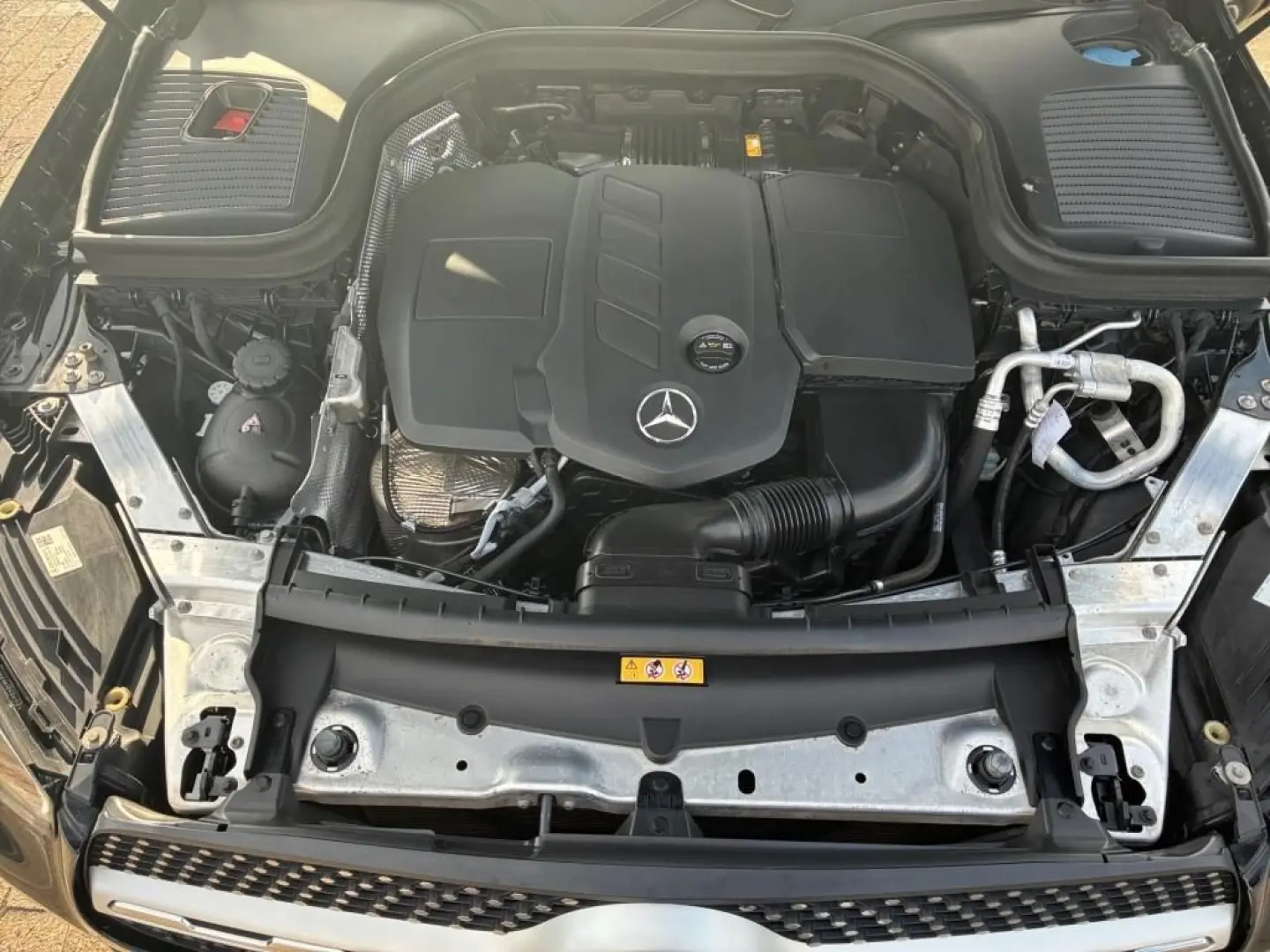 GLC 220 d 4M AMG-Line Mbux AHK Panorama 360°