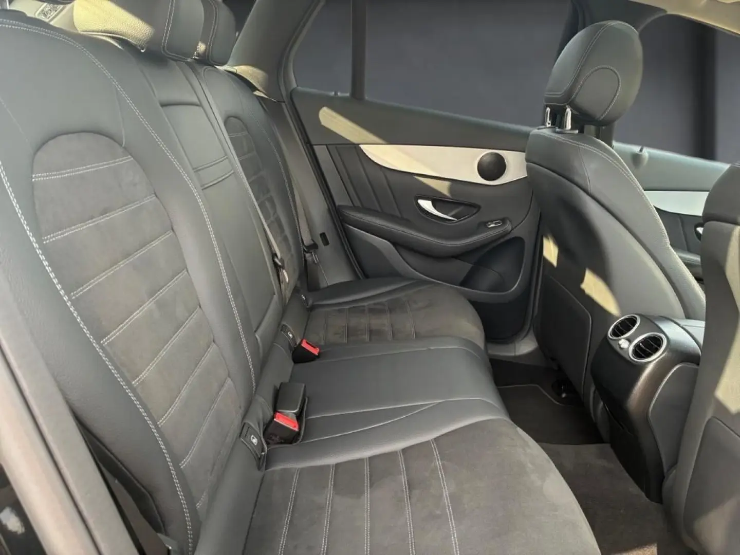 GLC 220 d 4M AMG-Line Mbux AHK Panorama 360°