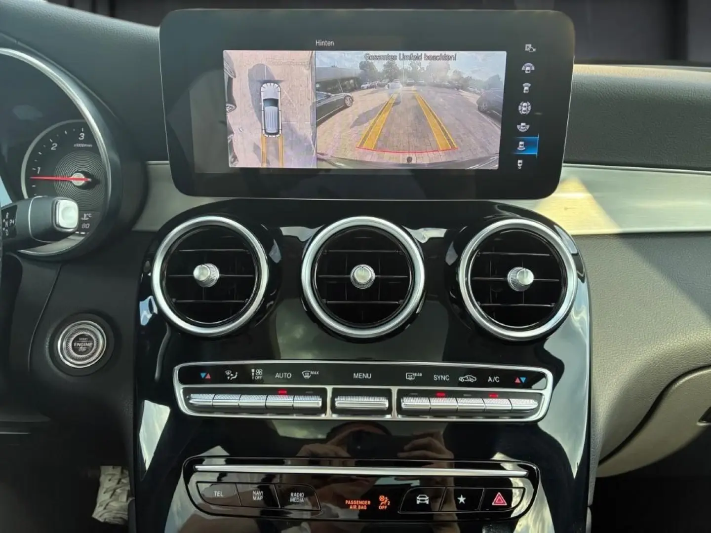 GLC 220 d 4M AMG-Line Mbux AHK Panorama 360°