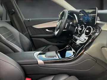 GLC 220 d 4M AMG-Line Mbux AHK Panorama 360°