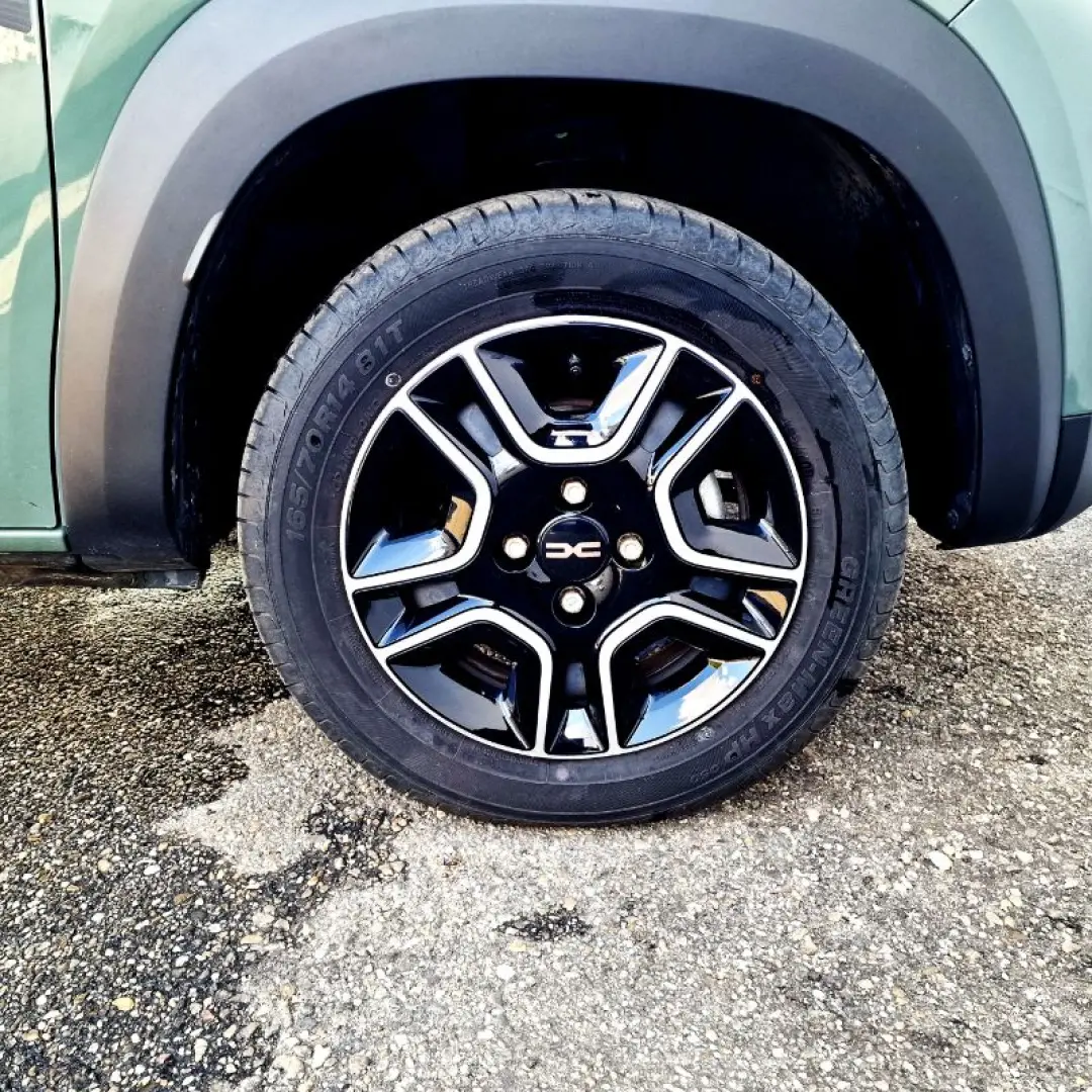 DACIA SPRING BEV 27kWh 65HP Extreme Auto