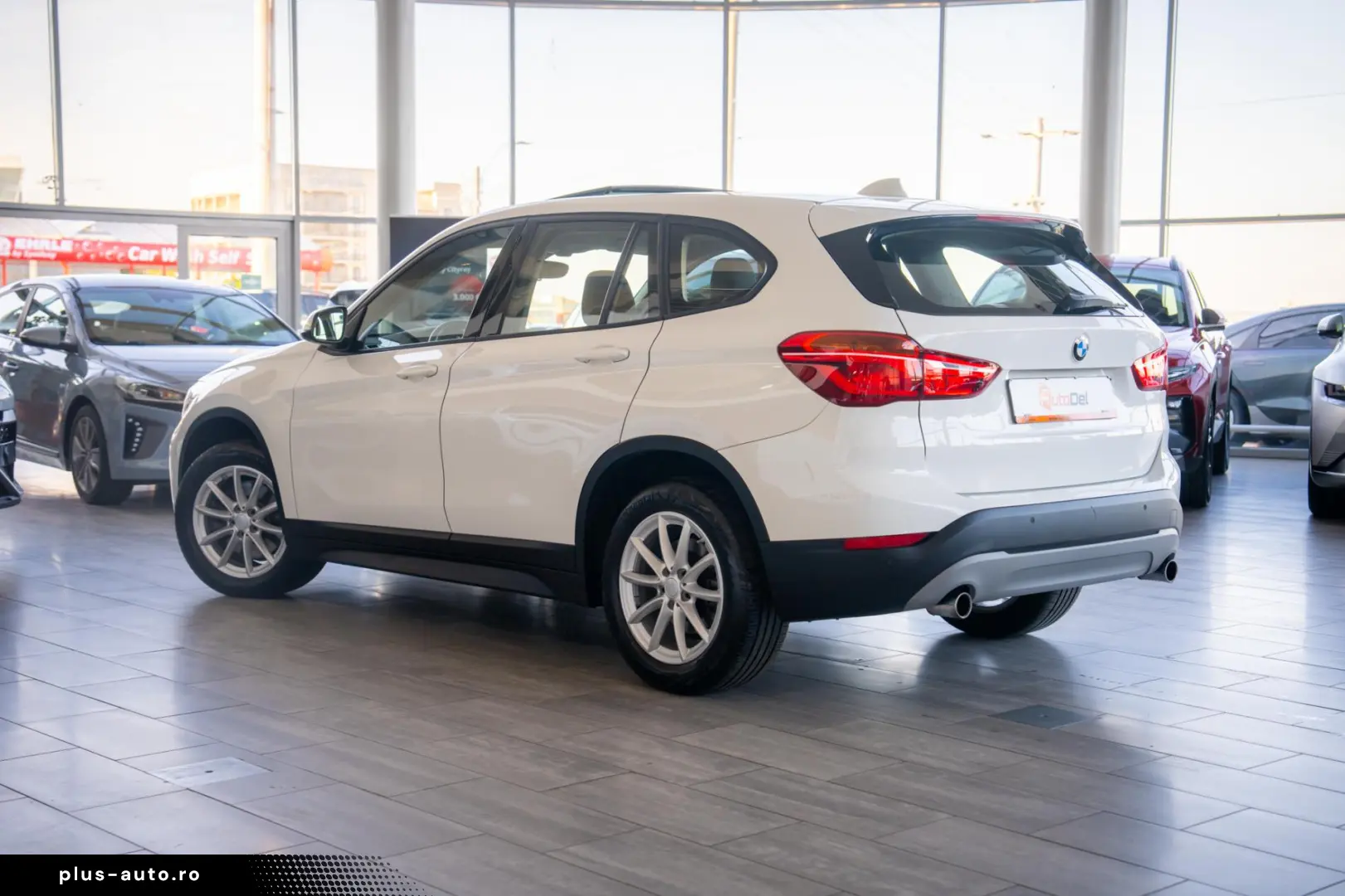 BMW iX1 2017 — imagine 7