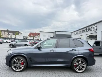 BMW X5*M50*INDIVIDUAL*3xTV*360°ACC*HUD*AHK*LASER*DAB