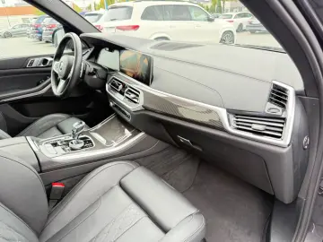 BMW X5*M50*INDIVIDUAL*3xTV*360°ACC*HUD*AHK*LASER*DAB