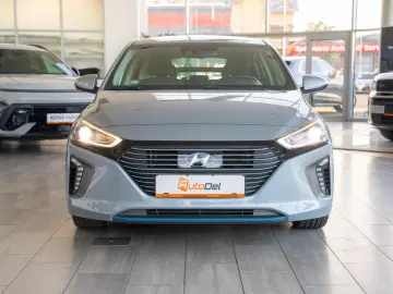 Hyundai Ioniq HYBRID 16