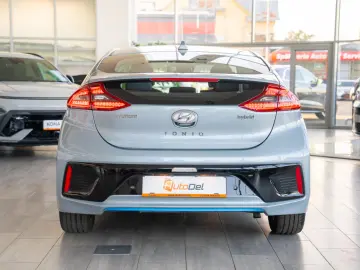 Hyundai Ioniq HYBRID 16