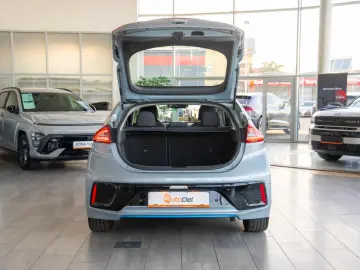 Hyundai Ioniq HYBRID 16