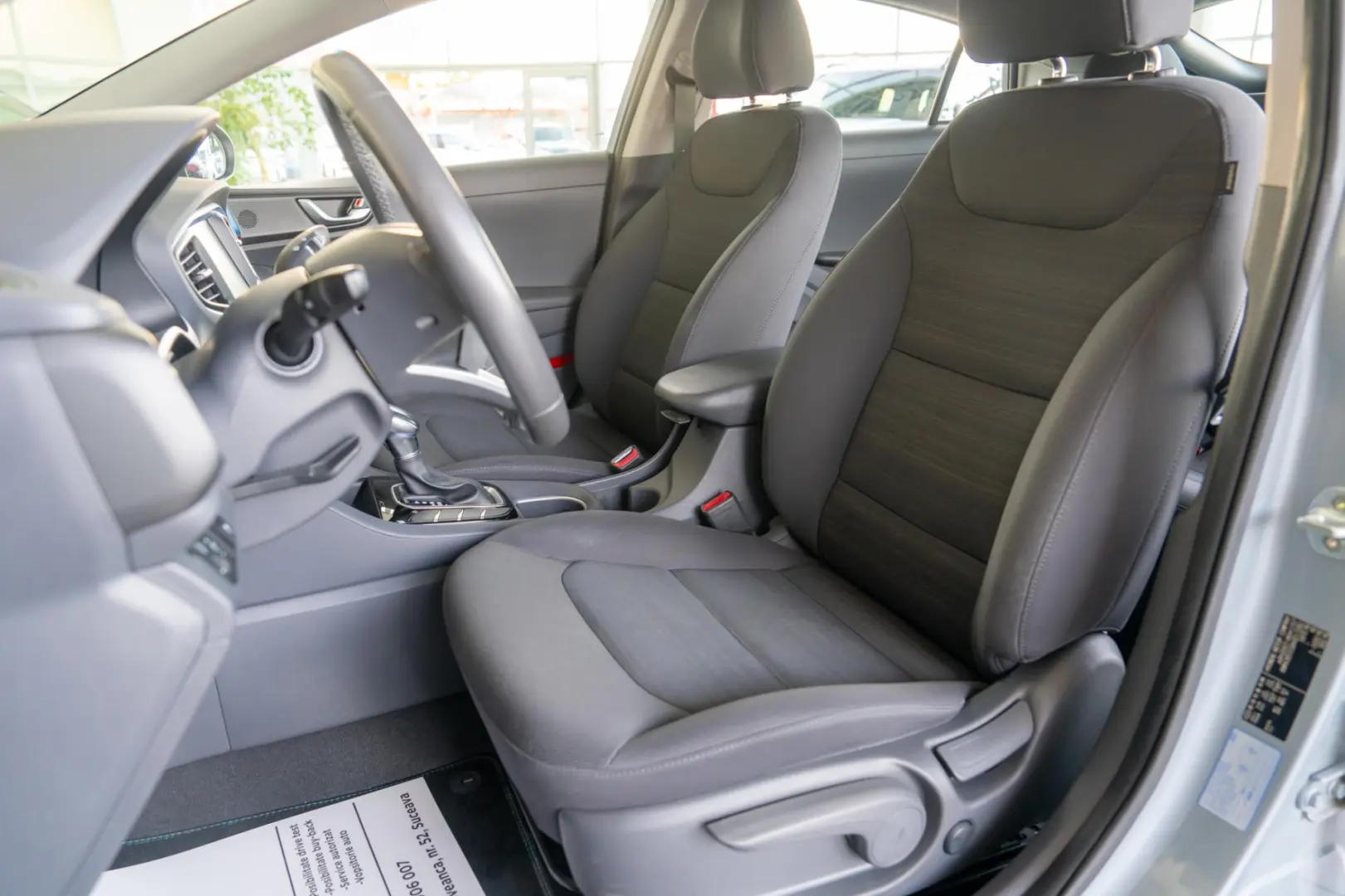 Hyundai Ioniq HYBRID 16