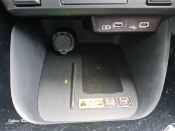 Yaris Hybrid  Dynamic