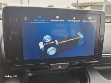 Yaris Hybrid  Dynamic