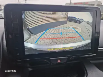 Yaris Hybrid  Dynamic