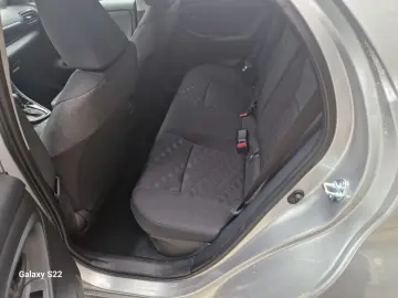 Yaris Hybrid  Dynamic