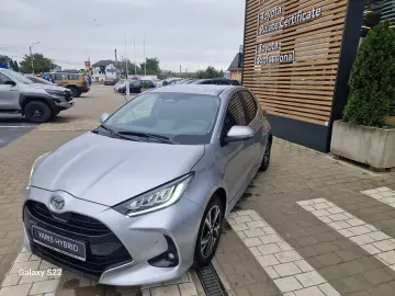 Yaris Hybrid  Dynamic