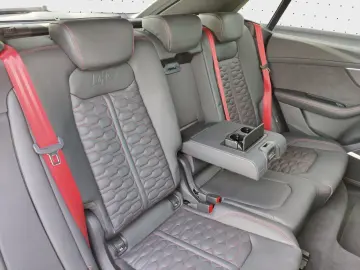 Audi RS Q8 RS-Sportabgas*Allradl.*HuD*Pano*