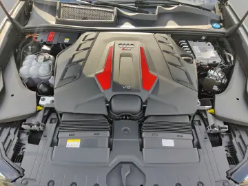 Audi RS Q8 RS-Sportabgas*Allradl.*HuD*Pano*