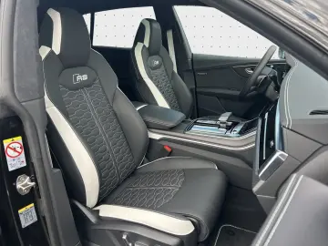 Audi RS Q8*HUD*RS*23ZOLL*PANO*LASER*