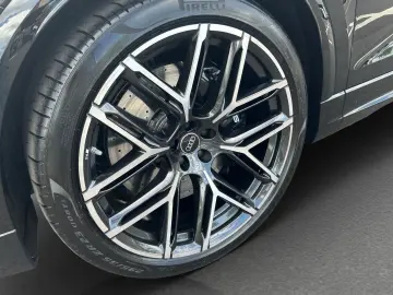 Audi RS Q8*HUD*RS*23ZOLL*PANO*LASER*