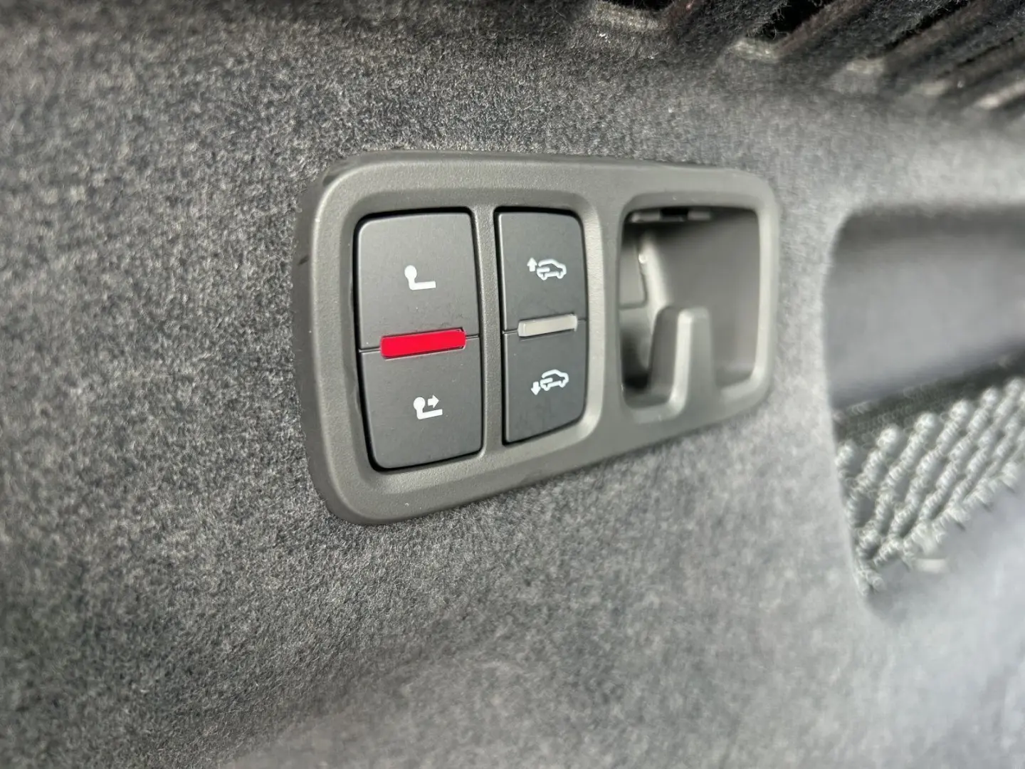 Audi RS Q8*HUD*RS*23ZOLL*PANO*LASER*