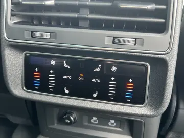 Audi RS Q8*HUD*RS*23ZOLL*PANO*LASER*