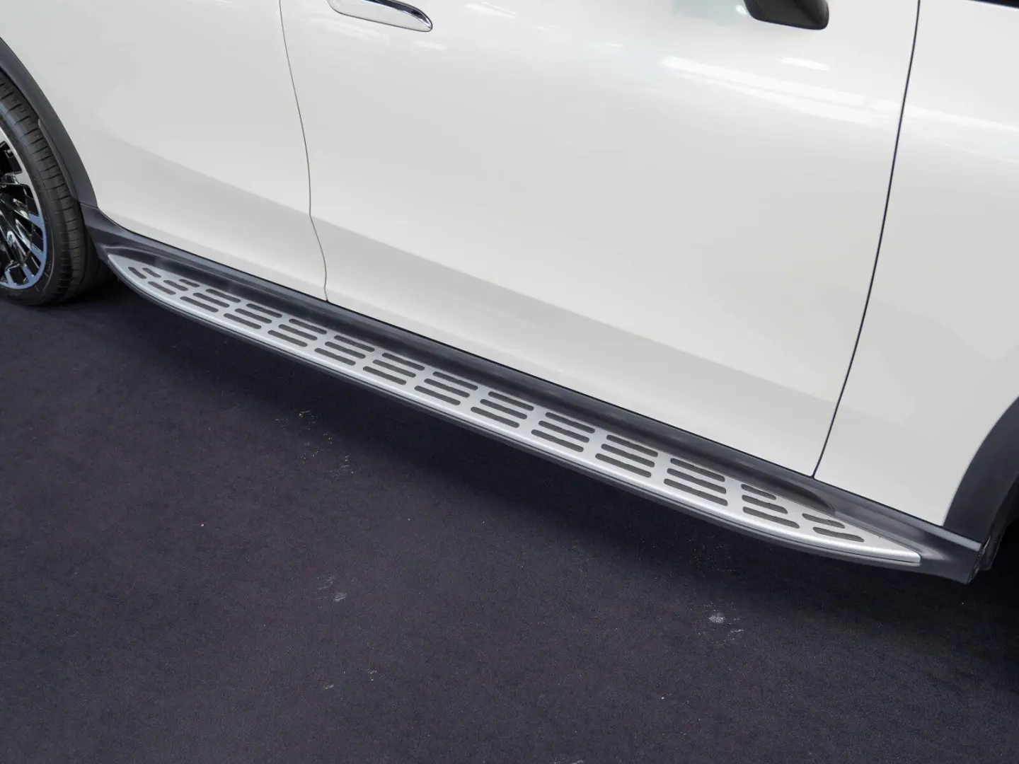 Mercedes-Benz EQE SUV 500 4M AMG Line Carbon HYPERSCREEN