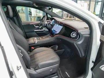 Mercedes-Benz EQE SUV 500 4M AMG Line Carbon HYPERSCREEN