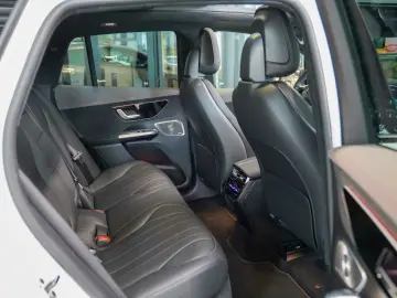 Mercedes-Benz EQE SUV 500 4M AMG Line Carbon HYPERSCREEN