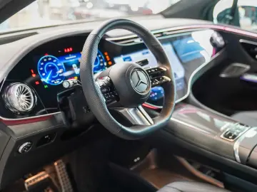 Mercedes-Benz EQE SUV 500 4M AMG Line Carbon HYPERSCREEN