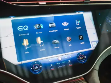 Mercedes-Benz EQE SUV 500 4M AMG Line Carbon HYPERSCREEN