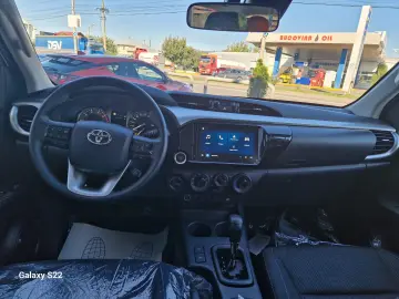 Toyota Hilux 2.4D 150CP 4x4 Double Cab AT Comfort