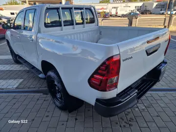 Toyota Hilux 2.4D 150CP 4x4 Double Cab AT Comfort